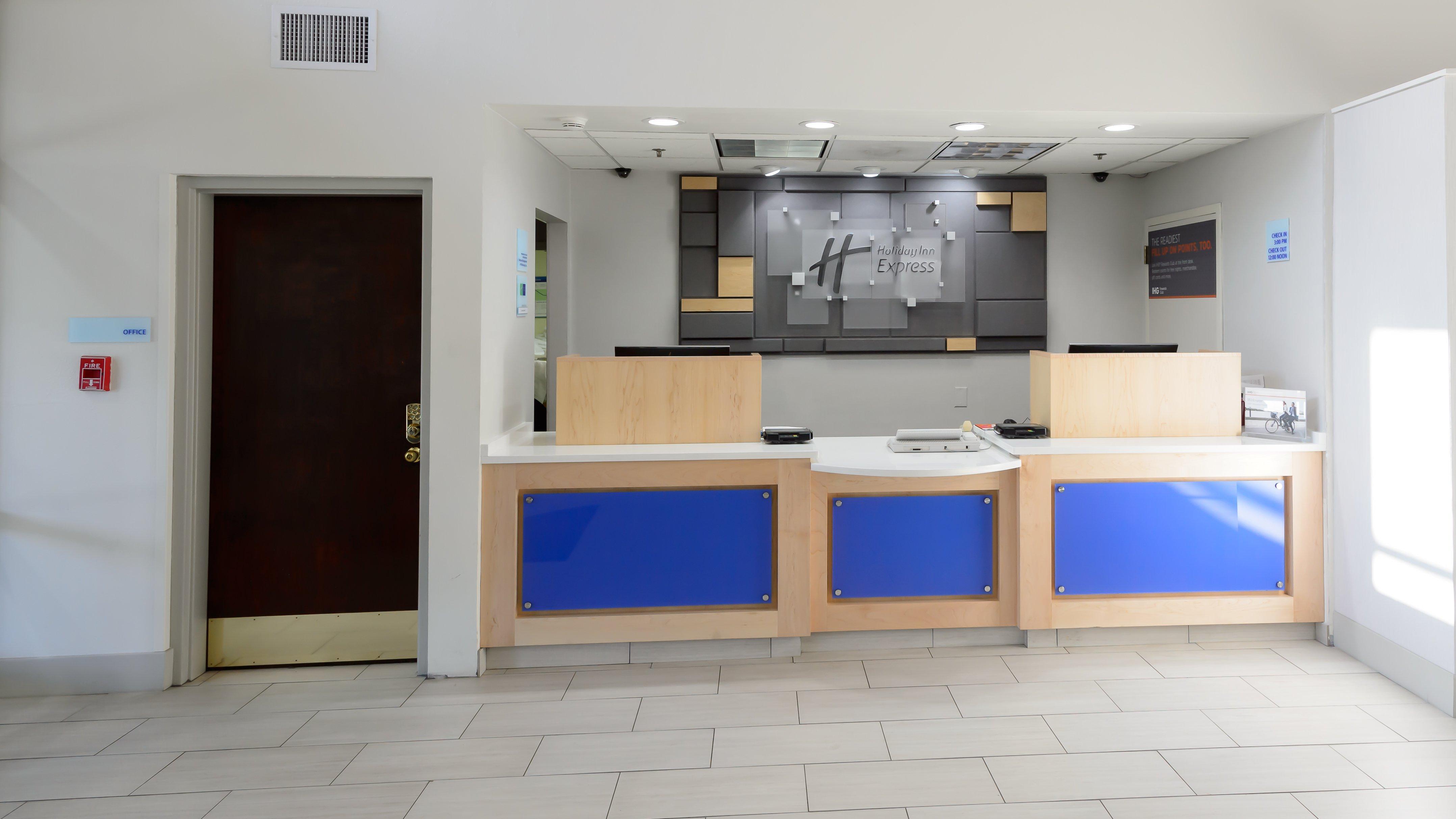 Holiday Inn Express Hillsborough-Durham Area By Ihg Exterior foto